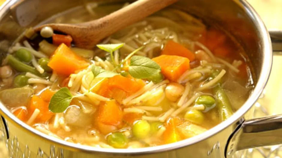 Sopa de fideo